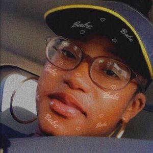 Meet your Posher, Denajah